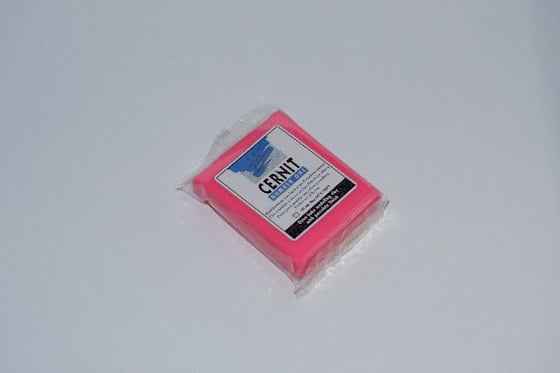 Cernit 922 Neon light 56g pink (fuschia) ⎮ 5411711427539 ⎮ VE_776213