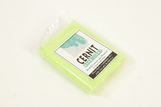 Cernit 600 Neon light 56g grøn ⎮ 5411711427492 ⎮ VE_776215